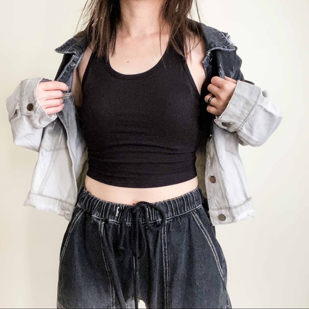 NWT crop racer-back tank top in black